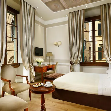 Fh55 Calzaiuoli ホテル フィレンツェ