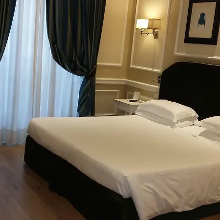 Fh55 Calzaiuoli Hotel Florence