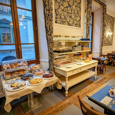 Fh55 Calzaiuoli 4* フィレンツェ