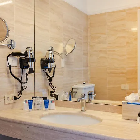Otel Fh55 Calzaiuoli Floransa