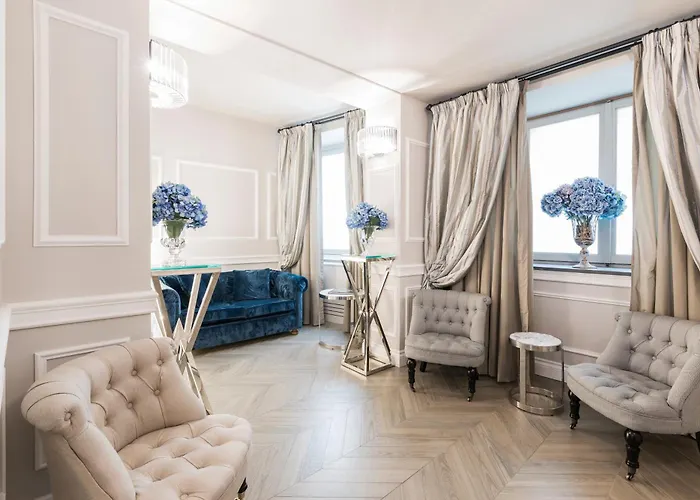 Ξενοδοχείο Fh55 Calzaiuoli 4*