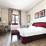 Ξενοδοχείο Fh55 Calzaiuoli 4*