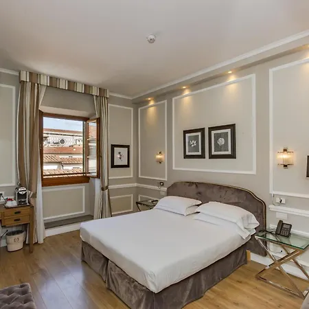 Hotel Fh55 Calzaiuoli 4*