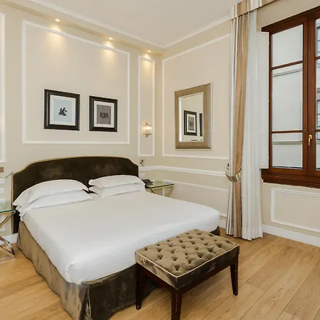 Hotel Fh55 Calzaiuoli 4*
